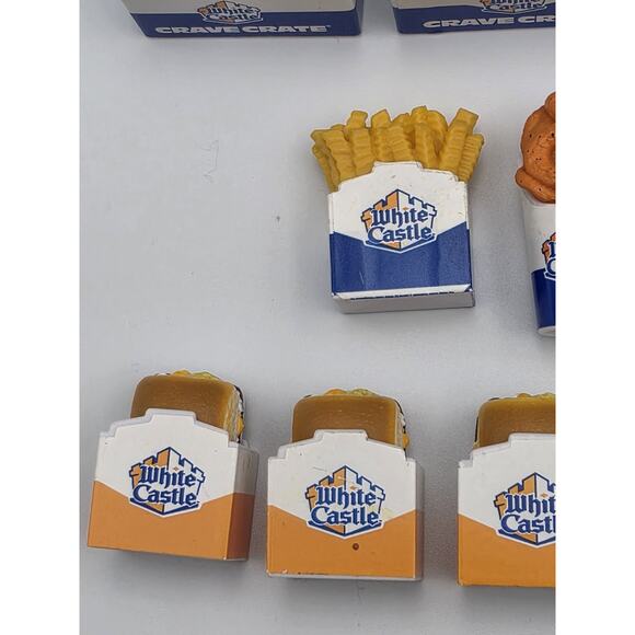 Mini Foodie Brands White Castle Lot 10 Zuru Burgers Fries Onion Rings Take Out - Picture 2 of 3